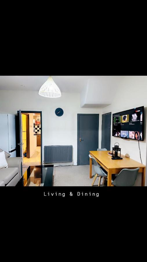 2 Bedroom Double Bed In East Londýn Exteriér fotografie